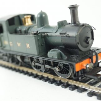 Hornby R2026 Class 14XX 0-4-2T 1458 in GWR Green OO Gauge