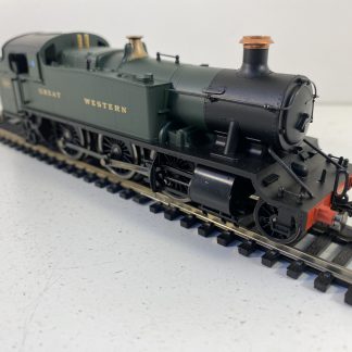 Hornby R2143 Class 61XX 2-6-2T 6150 in GWR Green Special Edition OO Gauge